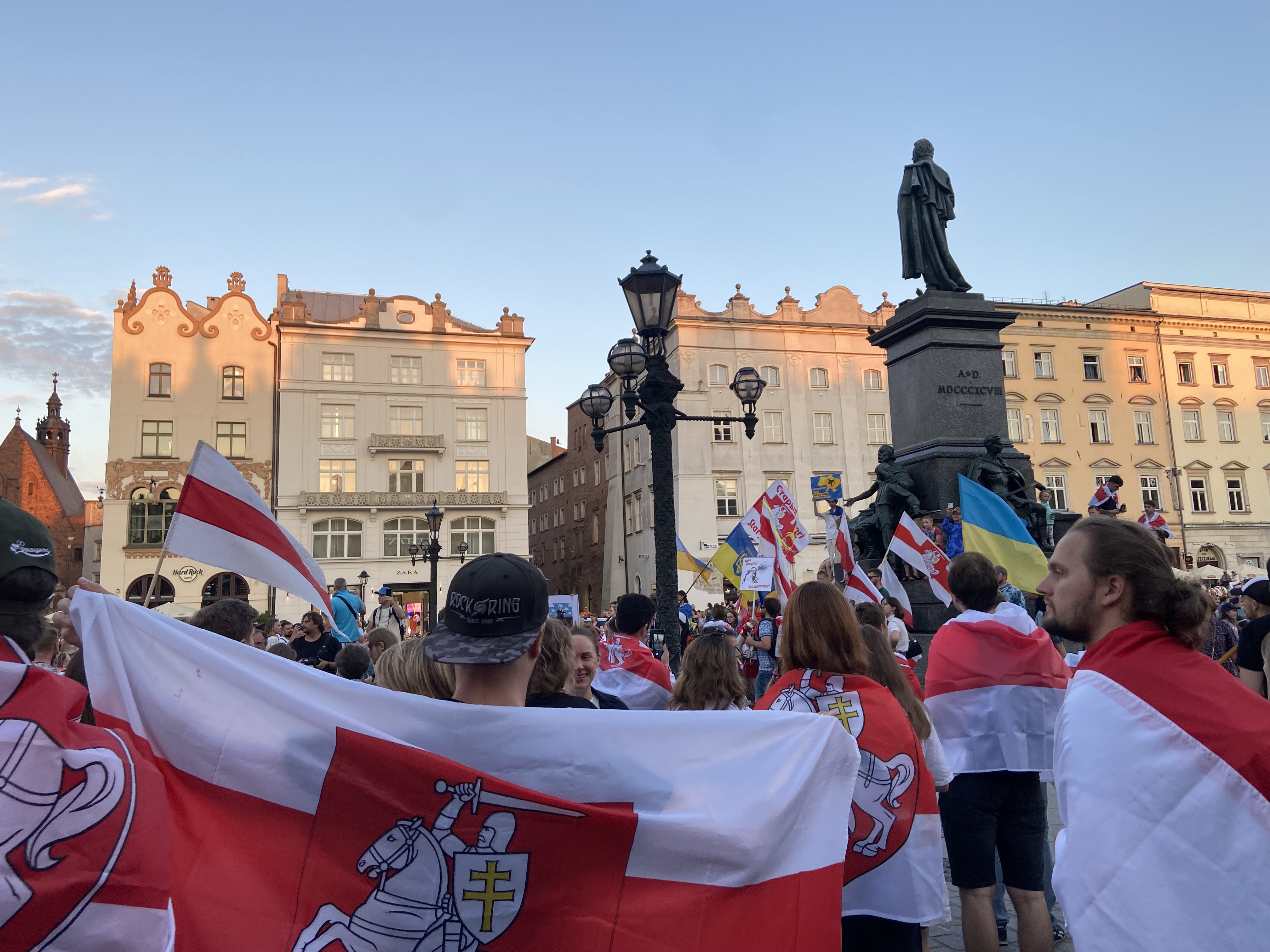 "Żywie Biełarus!" – relacja z Marszu Godności w Krakowie